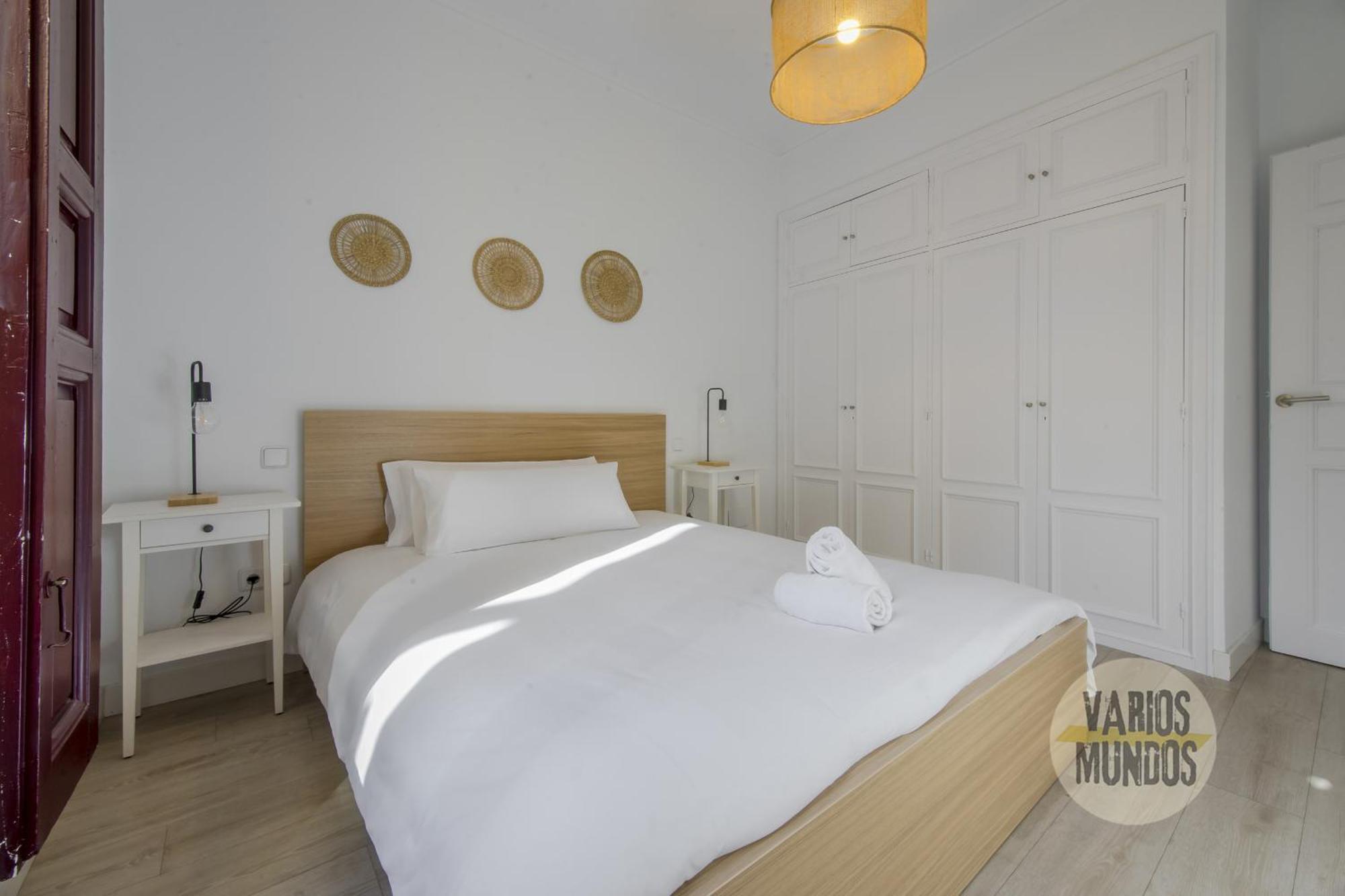 Elegant Apt Para 4Pax En Las Letras-Cortes Мадрид Экстерьер фото